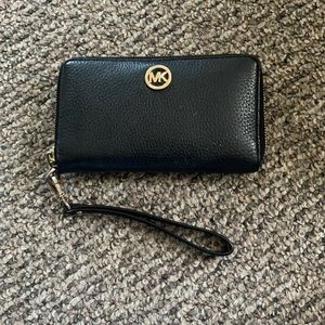 Michael Kors wristlet